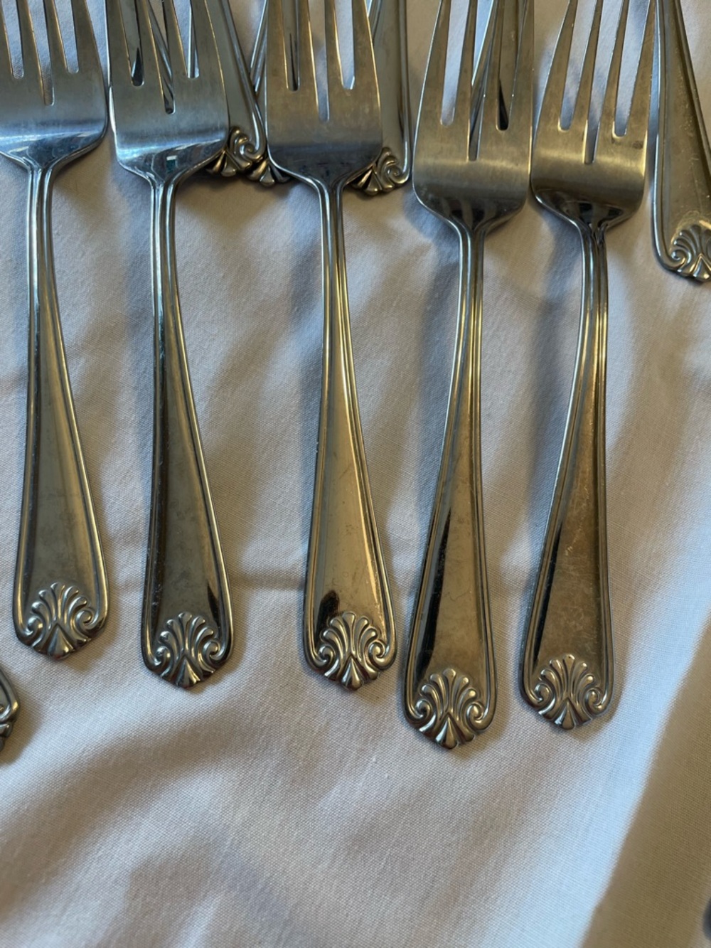 Cambridge Stainless SHELL Pattern Flatware Set/Pieces - Picture 16 of 16